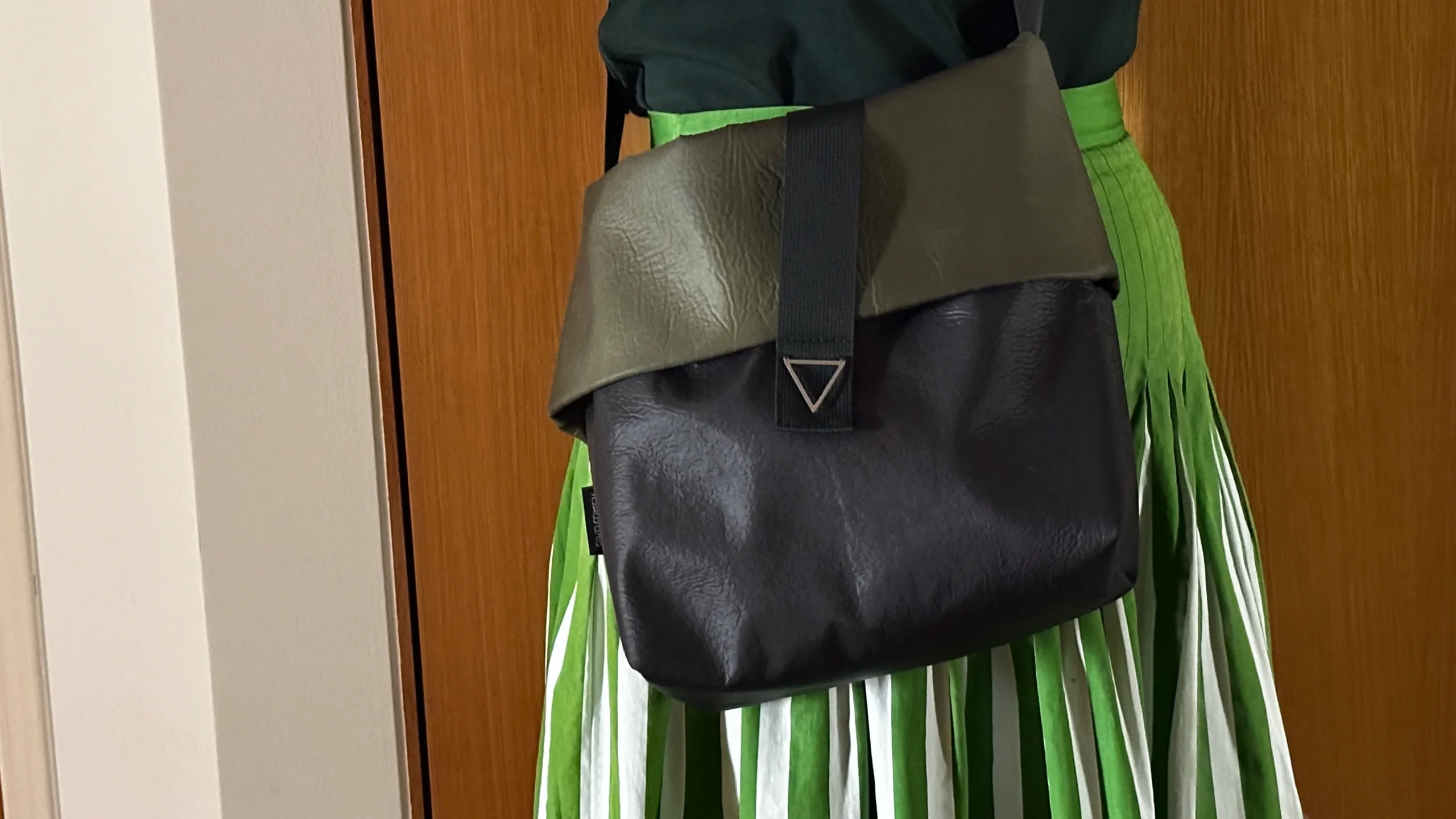 Black and olive green crossbody bag made with recycled plastic BIRWALK bag